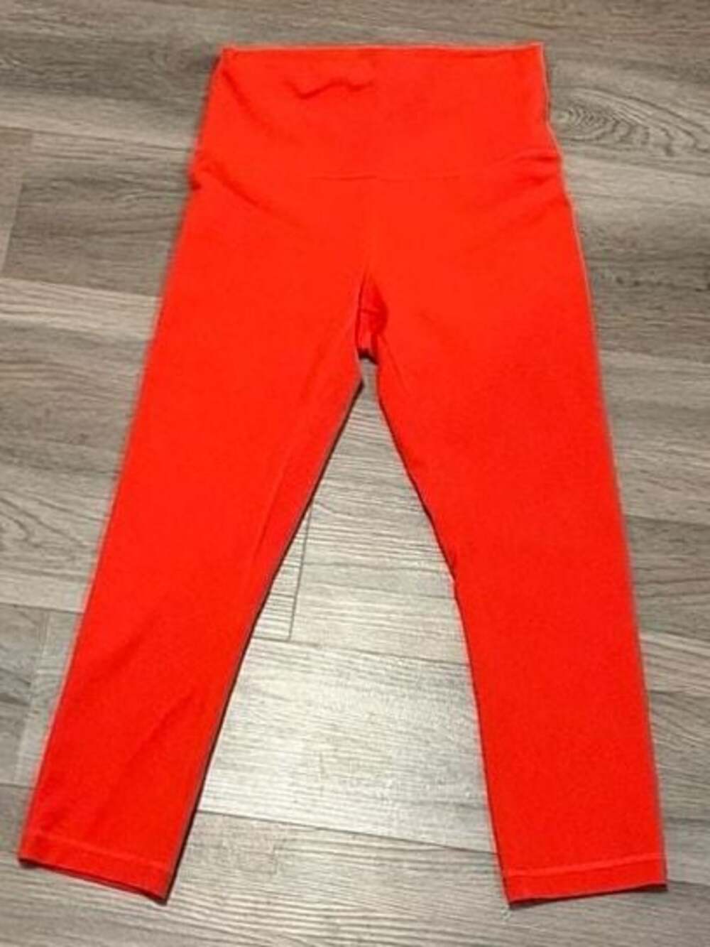 NWOT Lululemon Wunder Train High-Rise Crop 21" in Red/Orange size 6